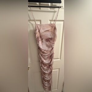 Elegant Ruched Dress in Marble Print